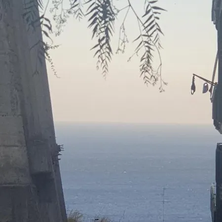Casa Donna Olga Lägenhet Letojanni